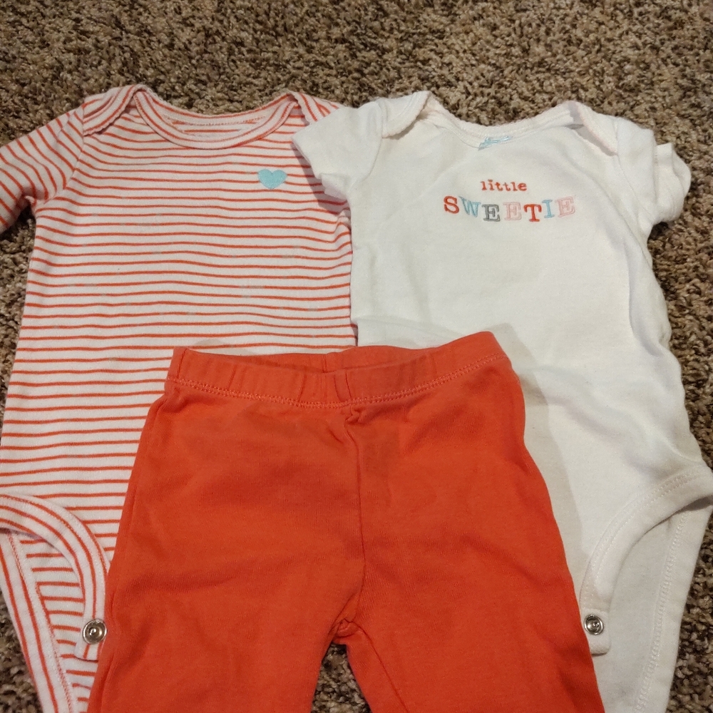 3 piece Carter's set